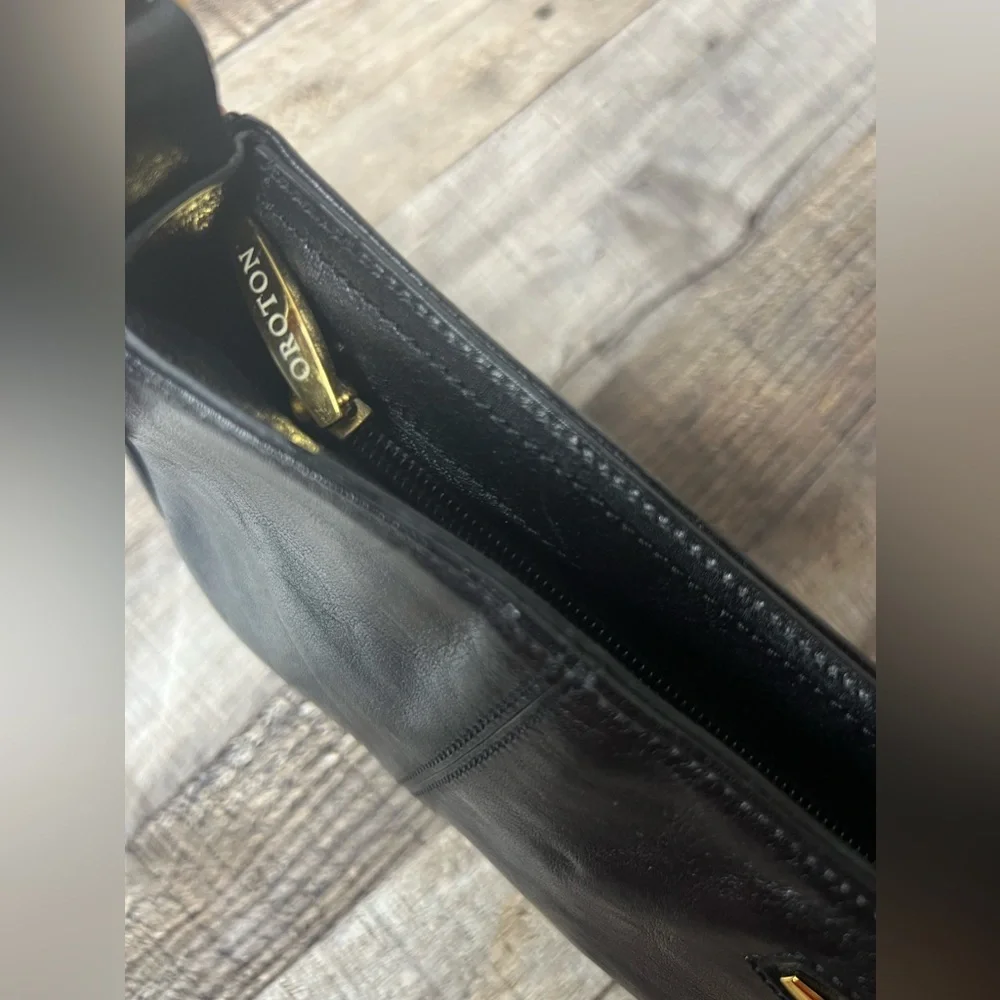 Oroton black leather shoulder handbag - Picture 10 of 15